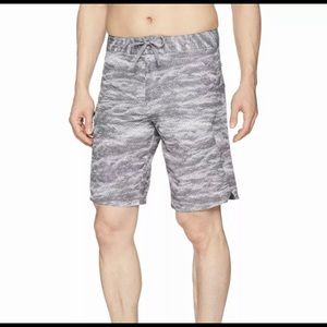 Under Armour Reblek Trunks Printed Board Shorts 32